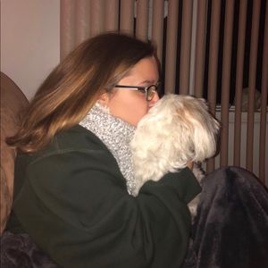 Meet your Posher, Kayla